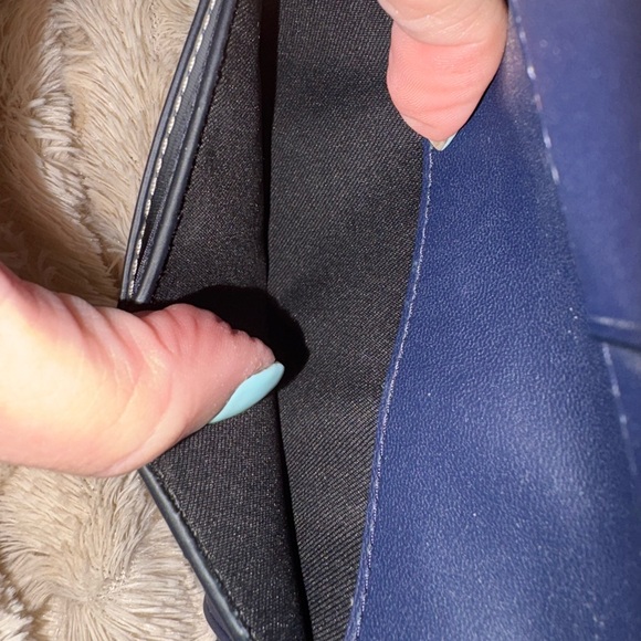 SOLD!! Kate Spade Cream and Blue Floral Wallet - Picture 8 of 9